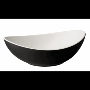Bowl 17.5 x 13.5 cm. H: 6.5 cm