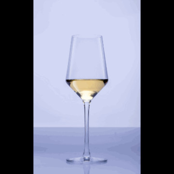 Vinglass Lugano 28cl. høyde 22 cm  Bowl 7.56cm "krystall"