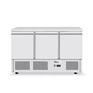 Tredørs kjøledisk Kitchen Line 380L, Arktic, 230V/220W, 1375x700x(H)890mm